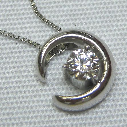 プラチナ900製　ダイヤモンドネックレス